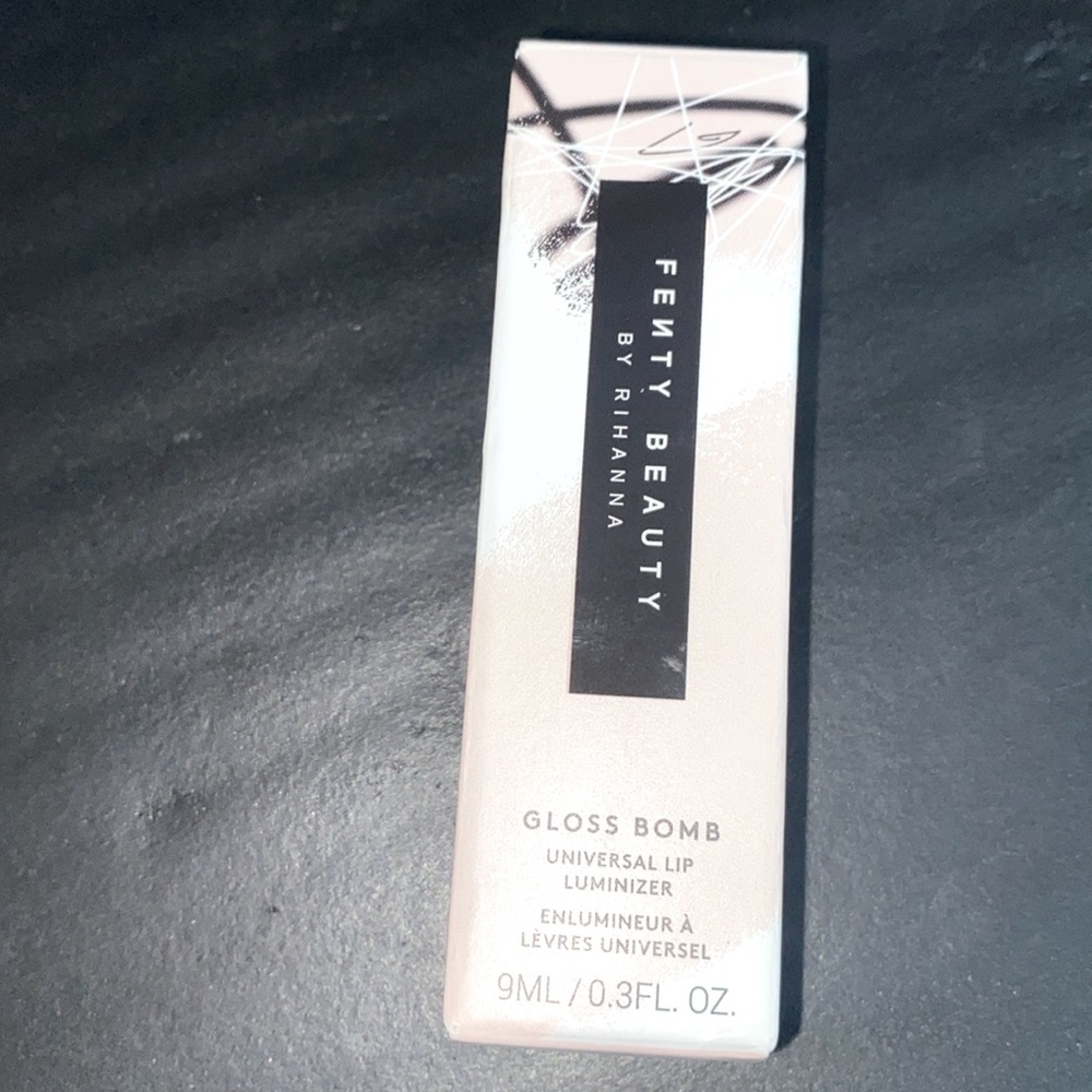 FENTY BEAUTY Gloss Bomb Universal Lip Luminizer in “$weet Mouth” 9ml, Full Size - Picture 5 of 8